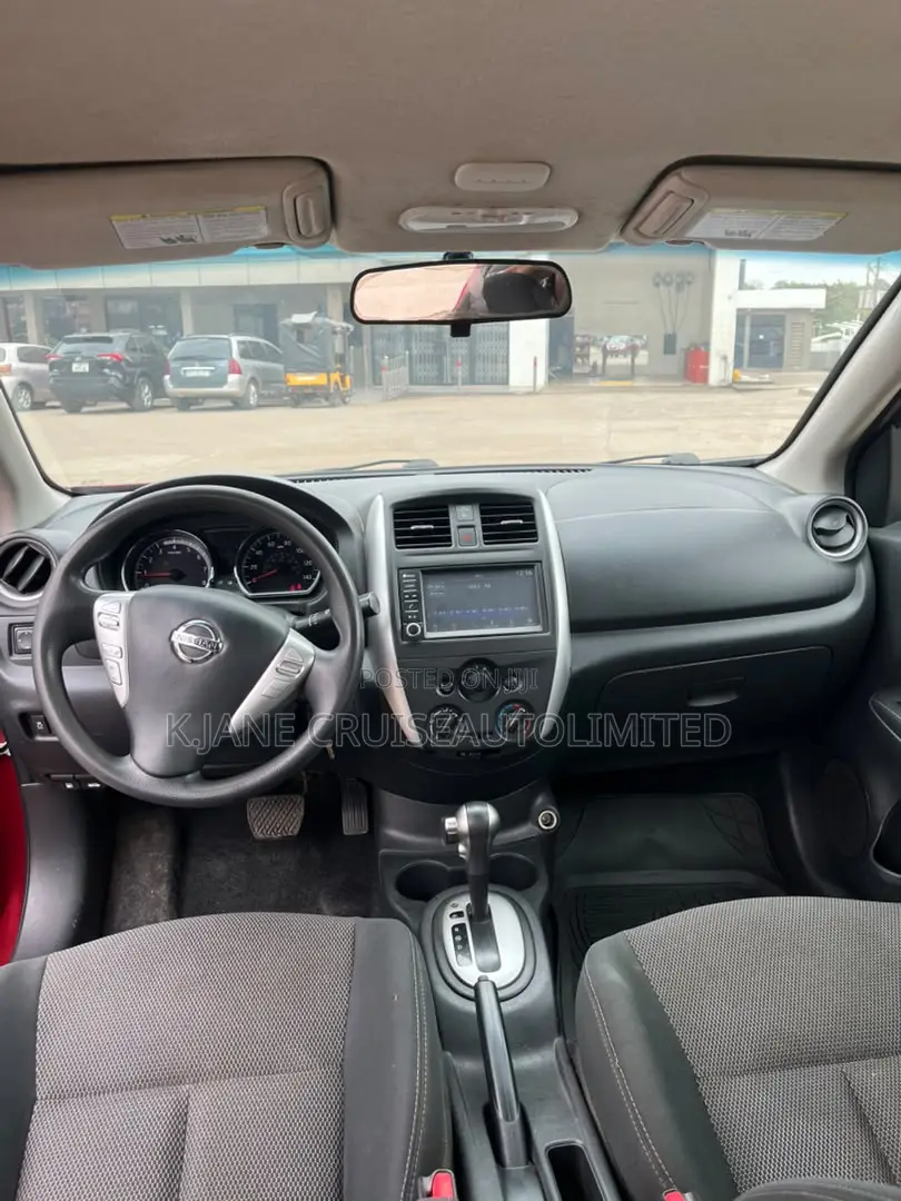 Nissan Versa 1.6 SV 2019 Burgundy