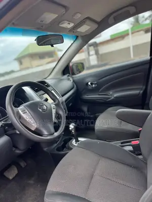 Nissan Versa 1.6 SV 2019 Burgundy