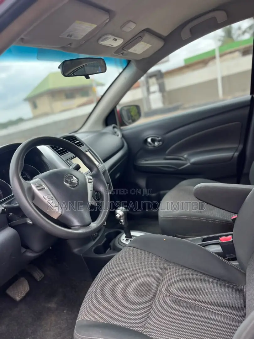 Nissan Versa 1.6 SV 2019 Burgundy