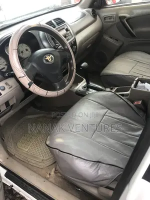 Toyota RAV4 2.0 Automatic 2005 White