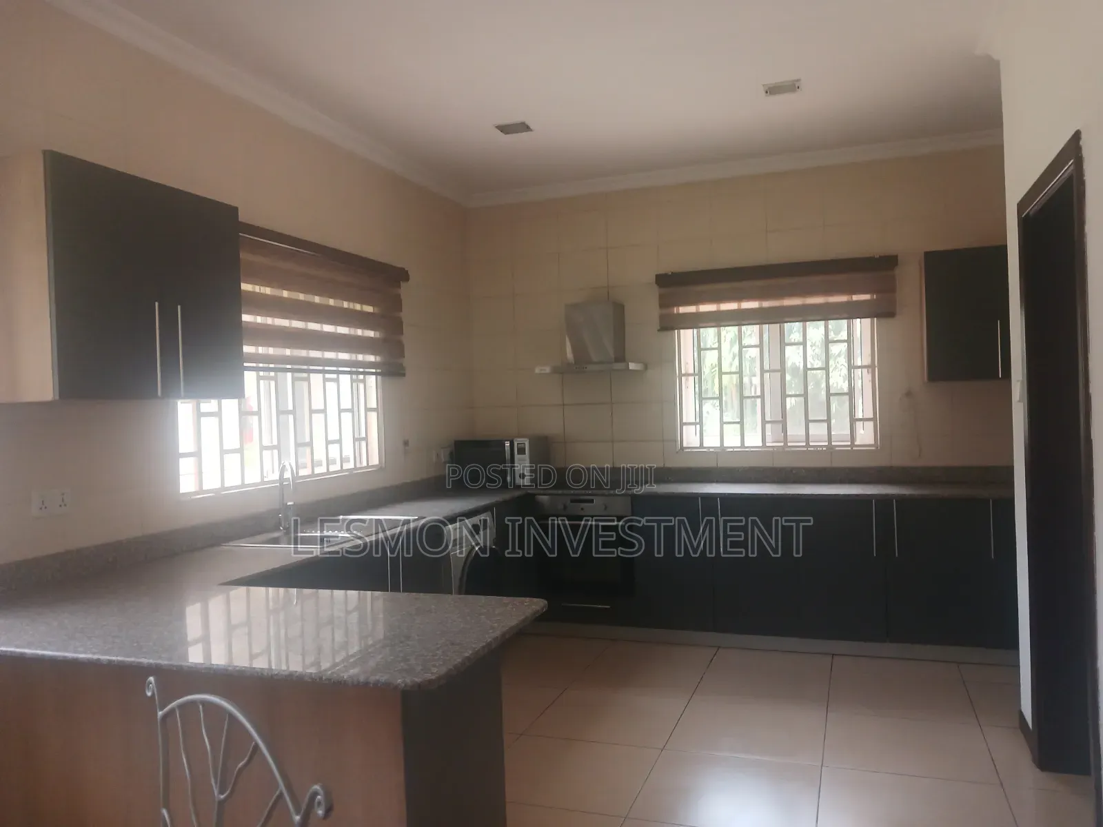 Furnished 2bdrm Apartment in Lesmon Investment, Oxford Street for rent