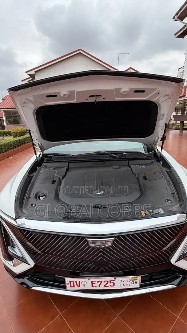 Cadillac Lyriq 2024 White