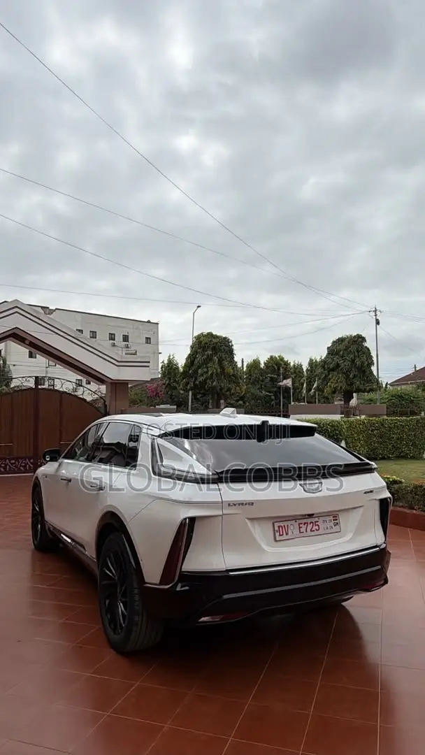 Cadillac Lyriq 2024 White