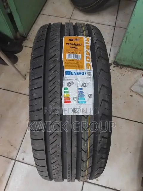 Mirage 225/45r17