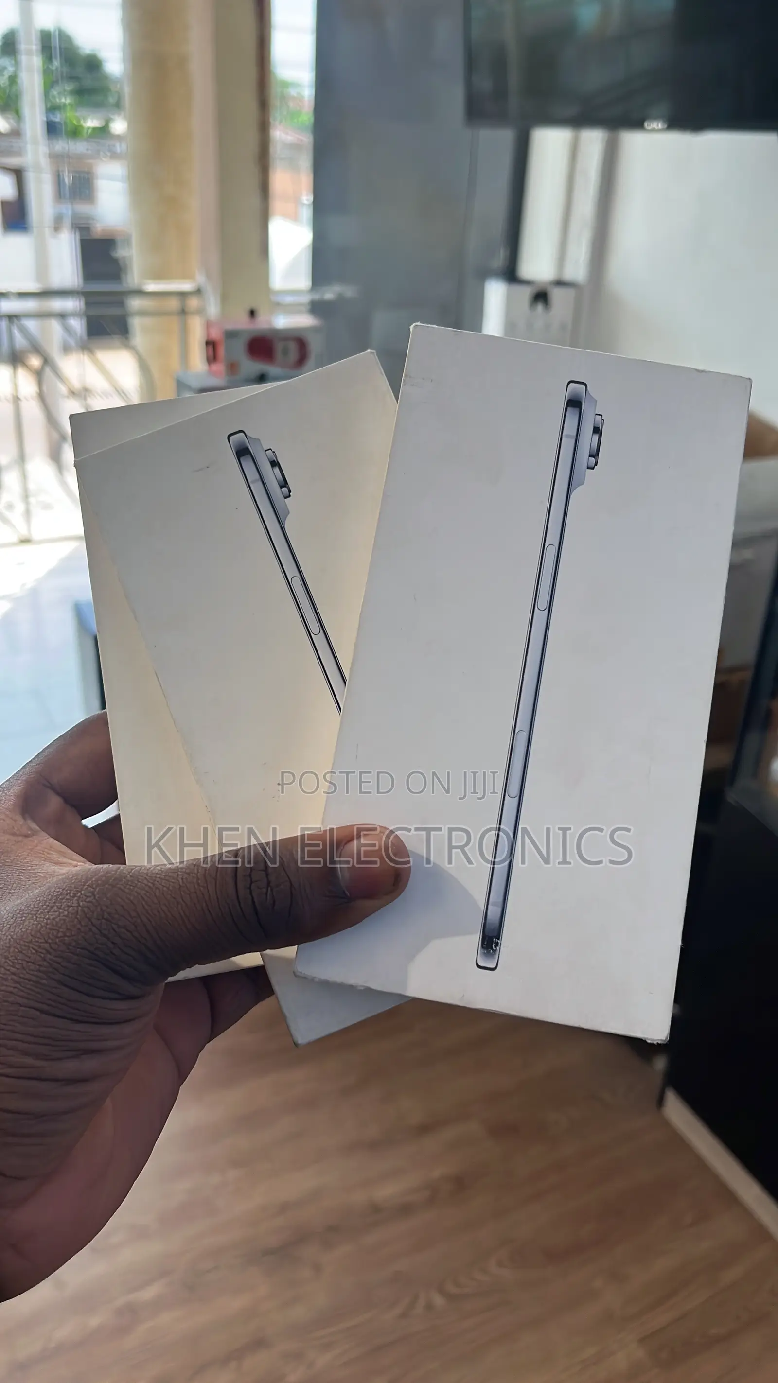 New Apple iPhone Air 256 GB Silver