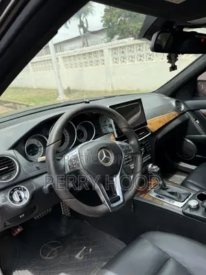 Mercedes-Benz C300 Luxury 4Matic Sedan AWD (3.0L 6cyl 7A) 2012 Black