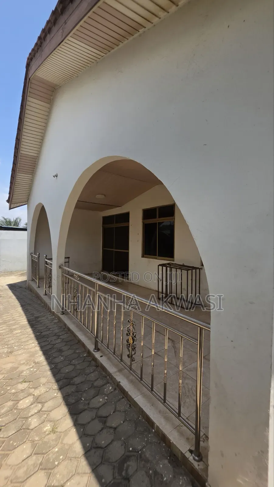 4bdrm House in Klagon, Sakumono for rent