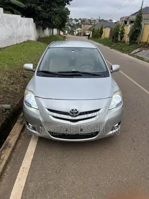 Toyota Belta 2012 Silver
