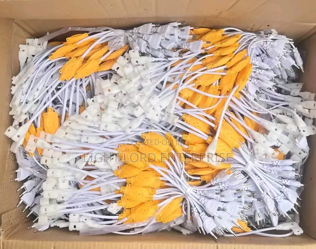 XZZ- Stable Power Clip Adopter 220v/240 Whole Sale