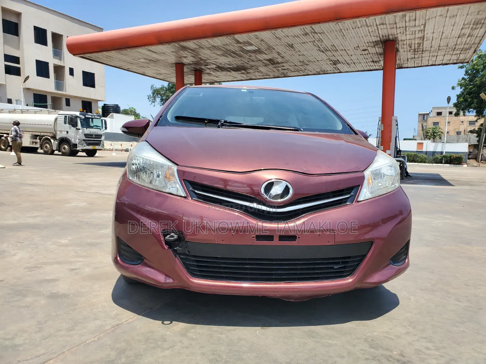 Toyota Vitz 2013 Brown