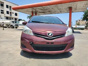 Toyota Vitz 2013 Brown
