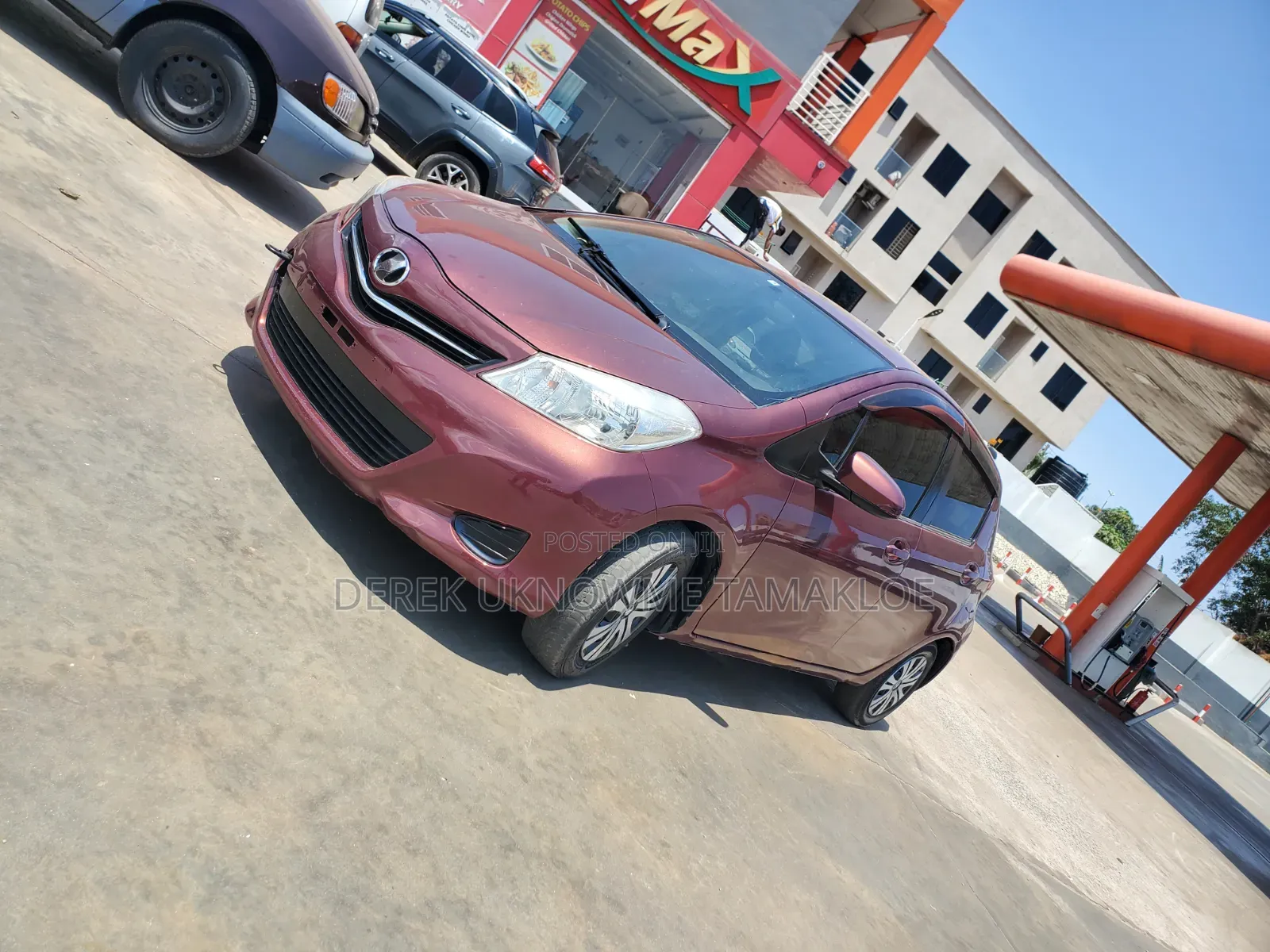 Toyota Vitz 2013 Brown