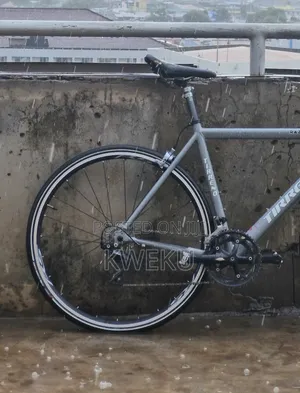 Tirreno Road Bike
