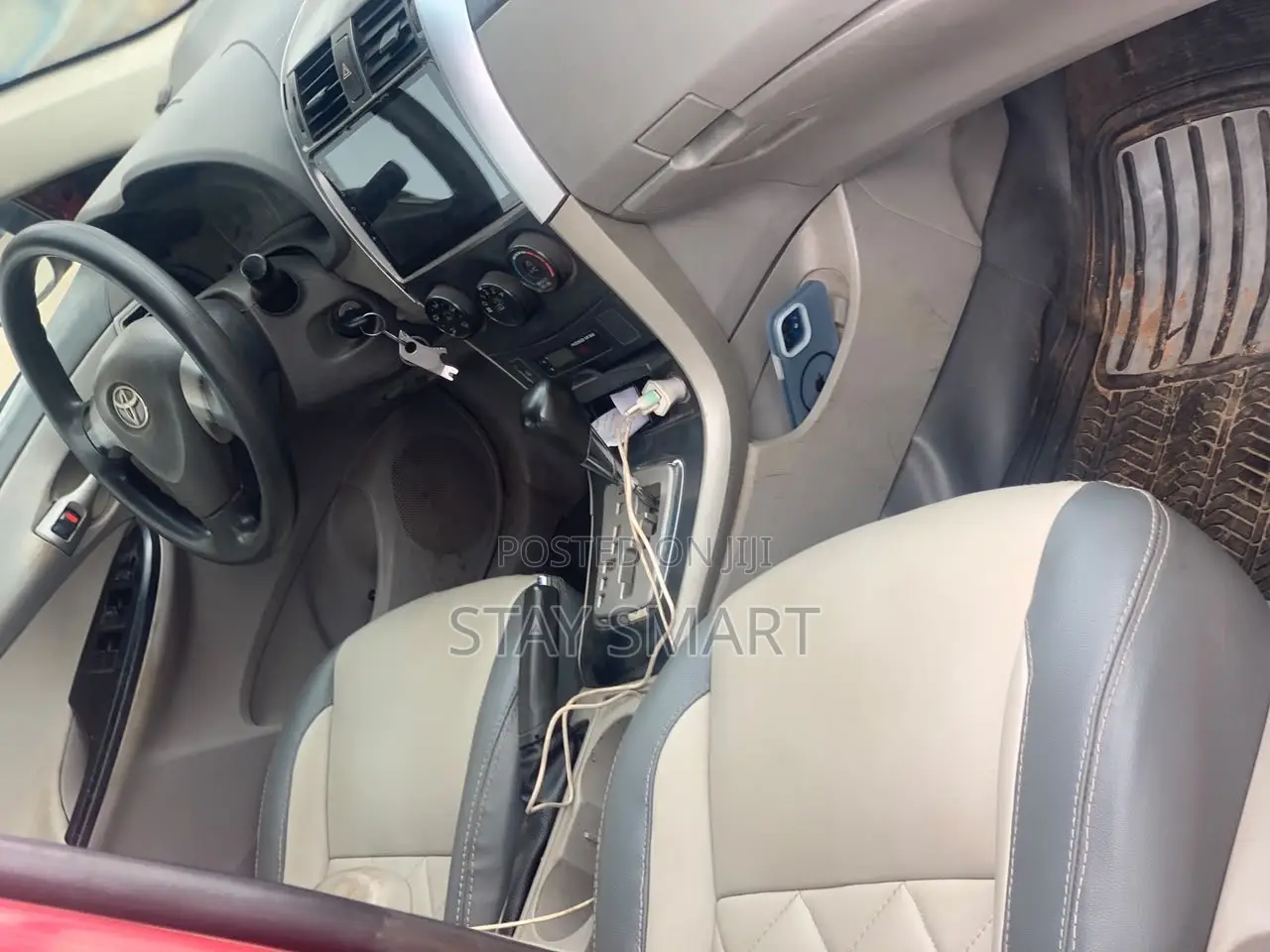 Toyota Corolla 2016 Red