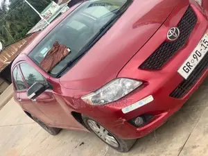 Toyota Corolla 2016 Red