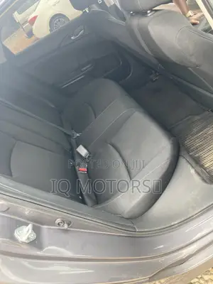 Honda Civic EX 2021 Gray