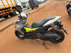 Yamaha Aerox 2025 Gray