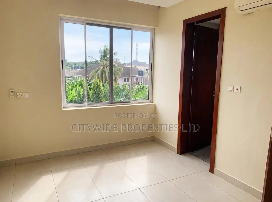 2bdrm Apartment in American House for sale