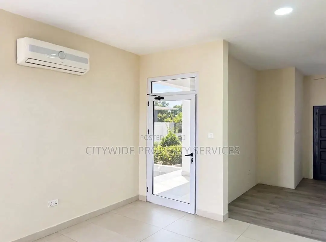 2bdrm Apartment in American House for sale