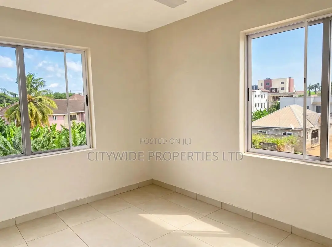2bdrm Apartment in American House for sale