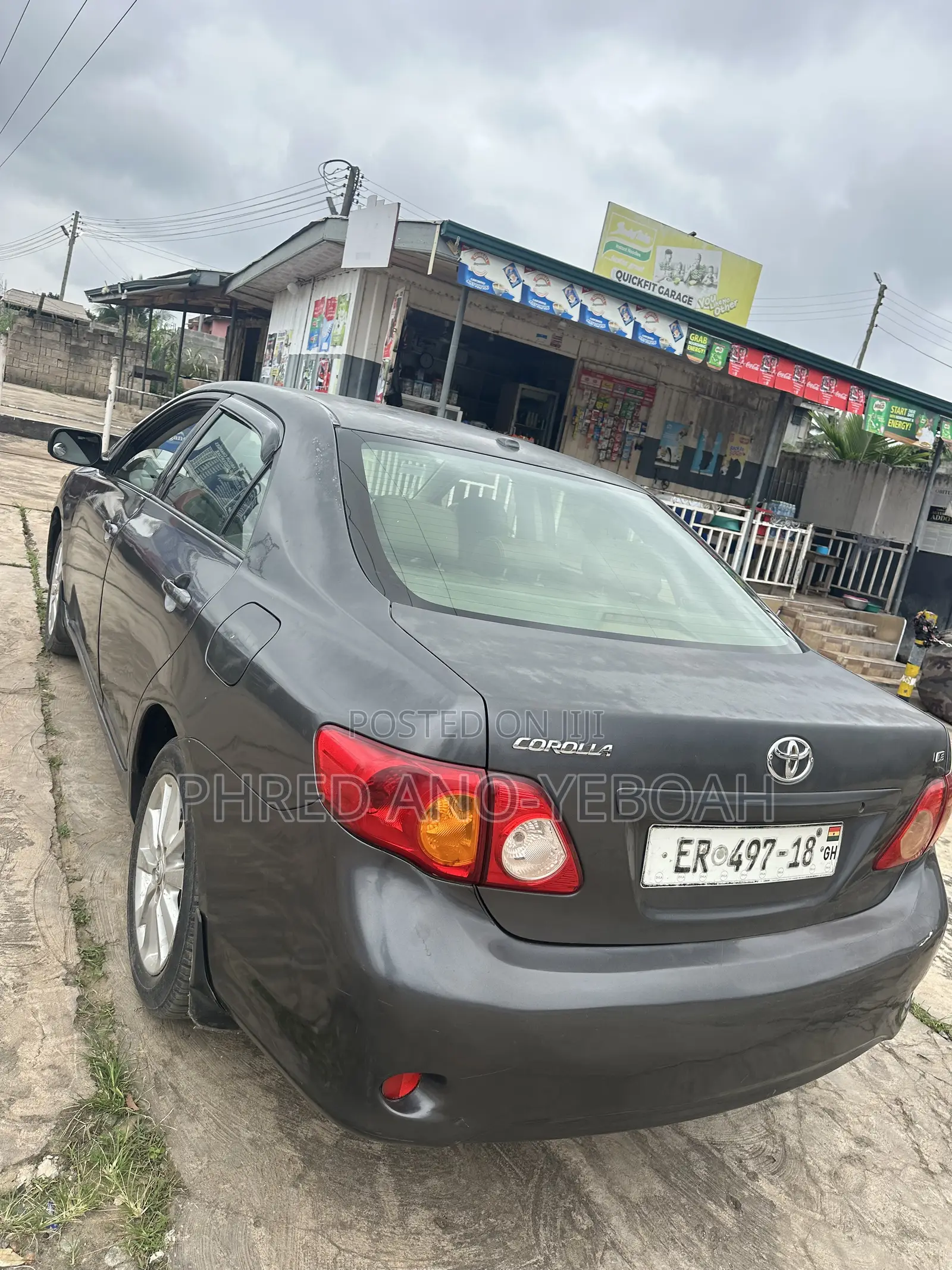 Toyota Corolla LE 4dr Sedan (1.8L 4cyl 4A) 2010 Gray