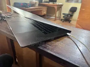 Laptop Apple MacBook Pro 2019 16GB Intel Core i7 SSD 256GB