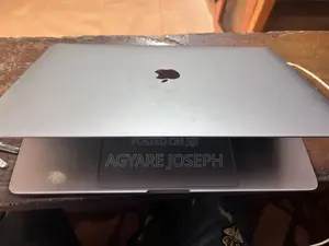 Laptop Apple MacBook Pro 2019 16GB Intel Core i7 SSD 256GB