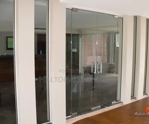 Framelezz Glazz Doorz