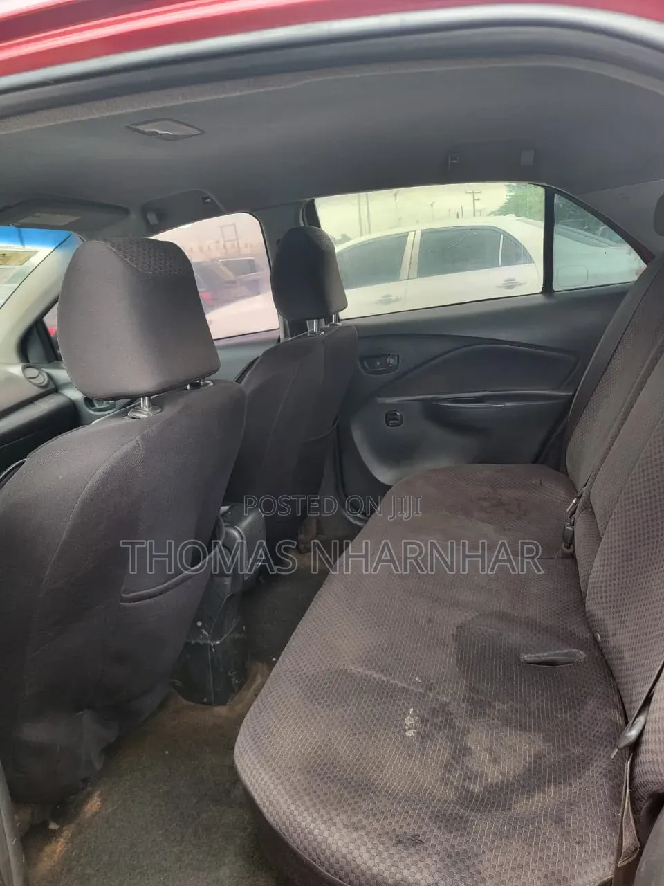 Toyota Yaris Base Sedan 4dr 2010 Red