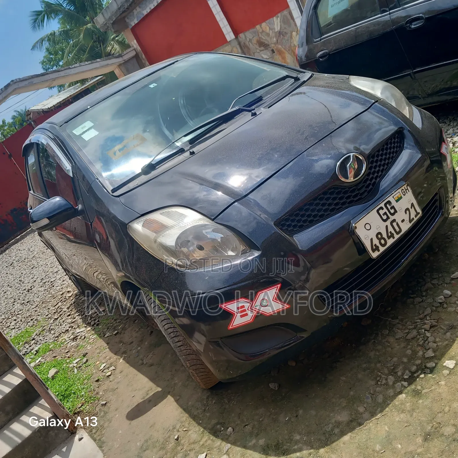 Toyota Vitz 1.0 FWD 3dr 2010 Black