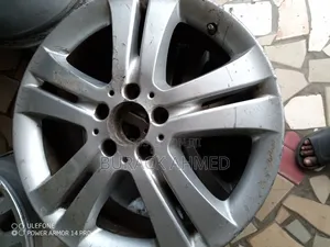 Home Used Mercedes-Benz Rim