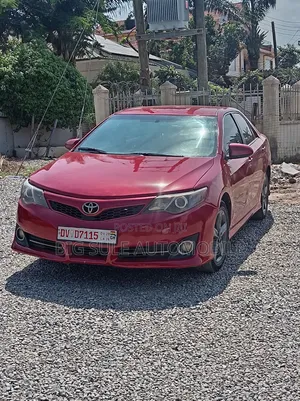 Toyota Camry SE 4dr Sedan (2.5L 4cyl 6A) 2012 Red