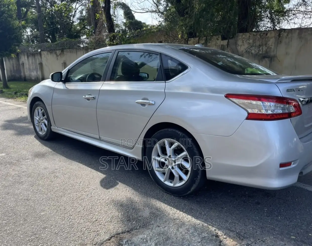 Nissan Sentra S 2017 Silver