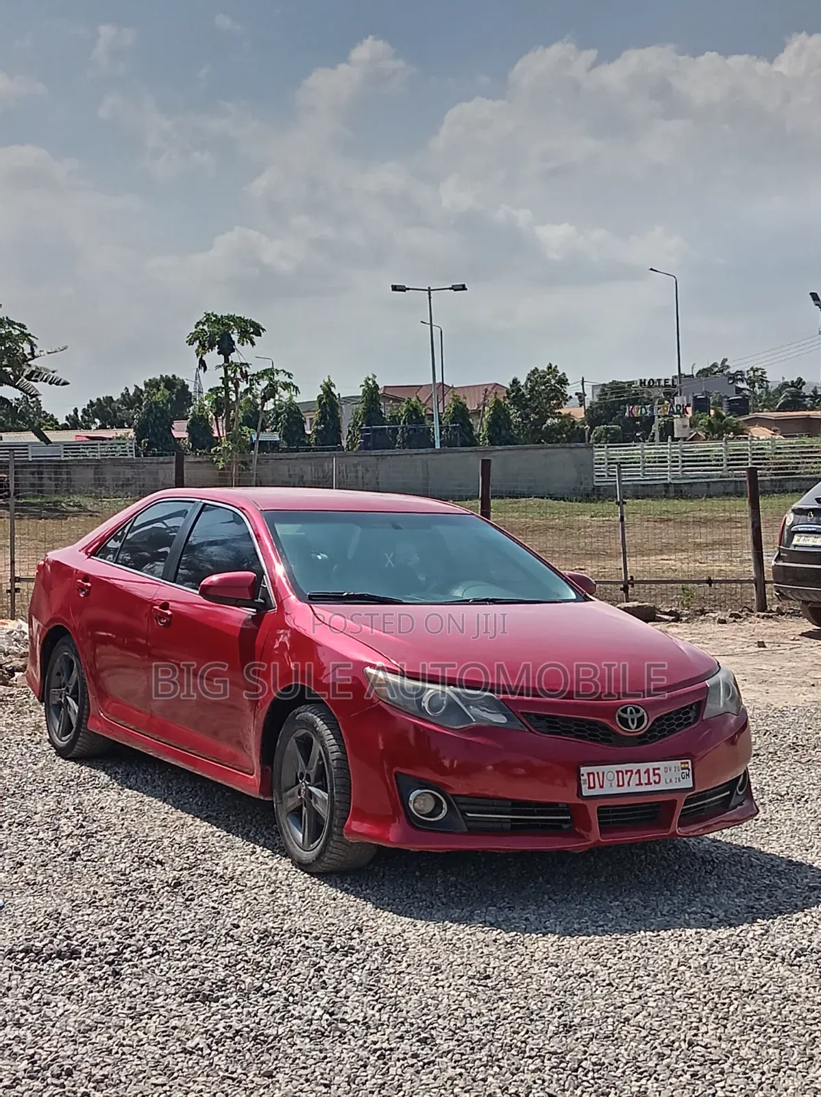 Toyota Camry SE 4dr Sedan (2.5L 4cyl 6A) 2012 Red