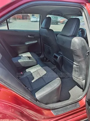 Toyota Camry SE 4dr Sedan (2.5L 4cyl 6A) 2012 Red