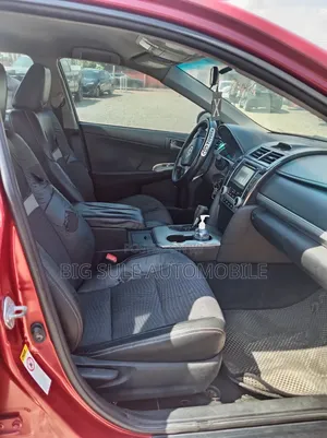 Toyota Camry SE 4dr Sedan (2.5L 4cyl 6A) 2012 Red