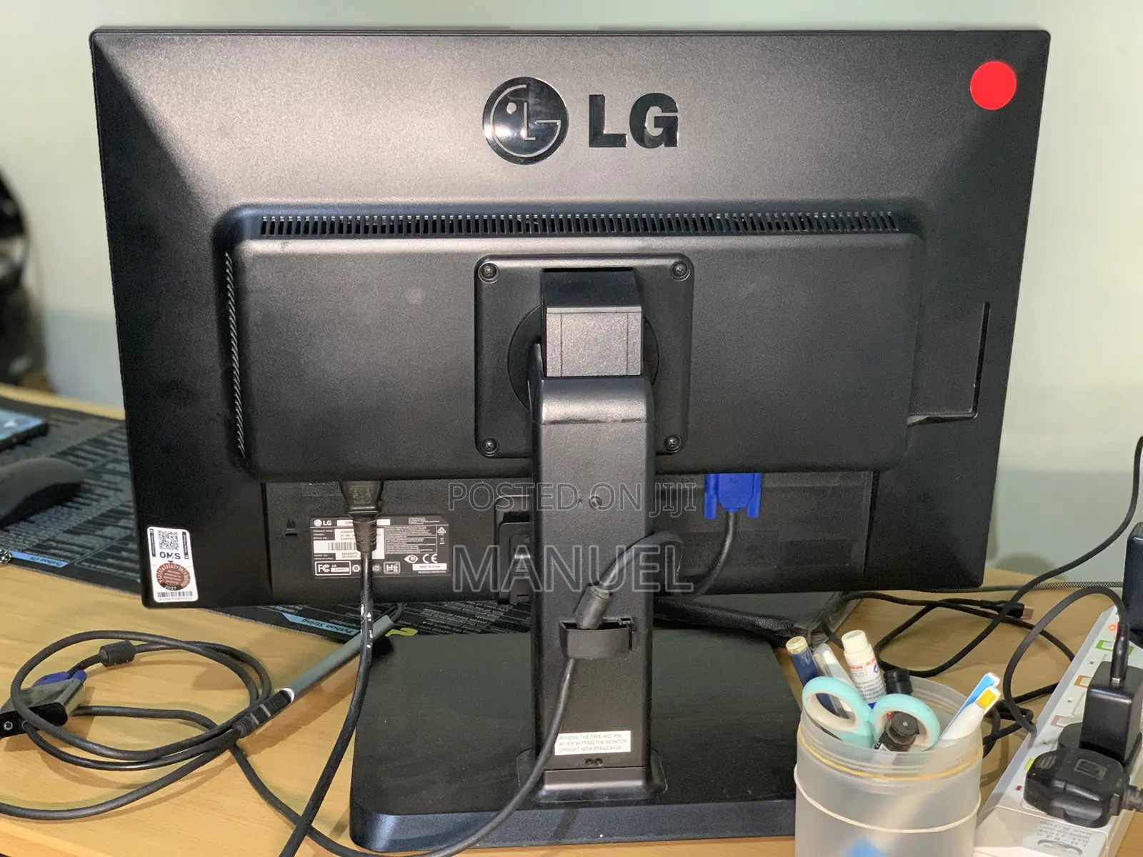 22" LG Office Monitor (+ Stands Power Cables) -Almost New Condition