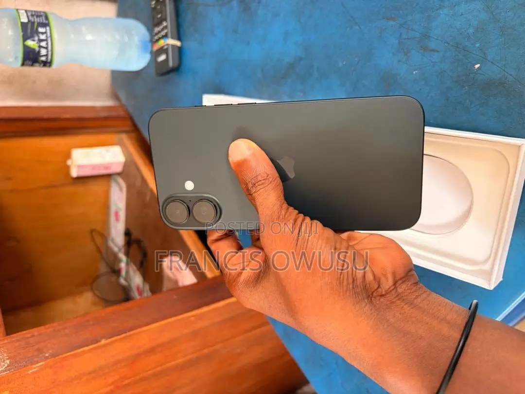 New Apple iPhone 16 Plus 128 GB Black