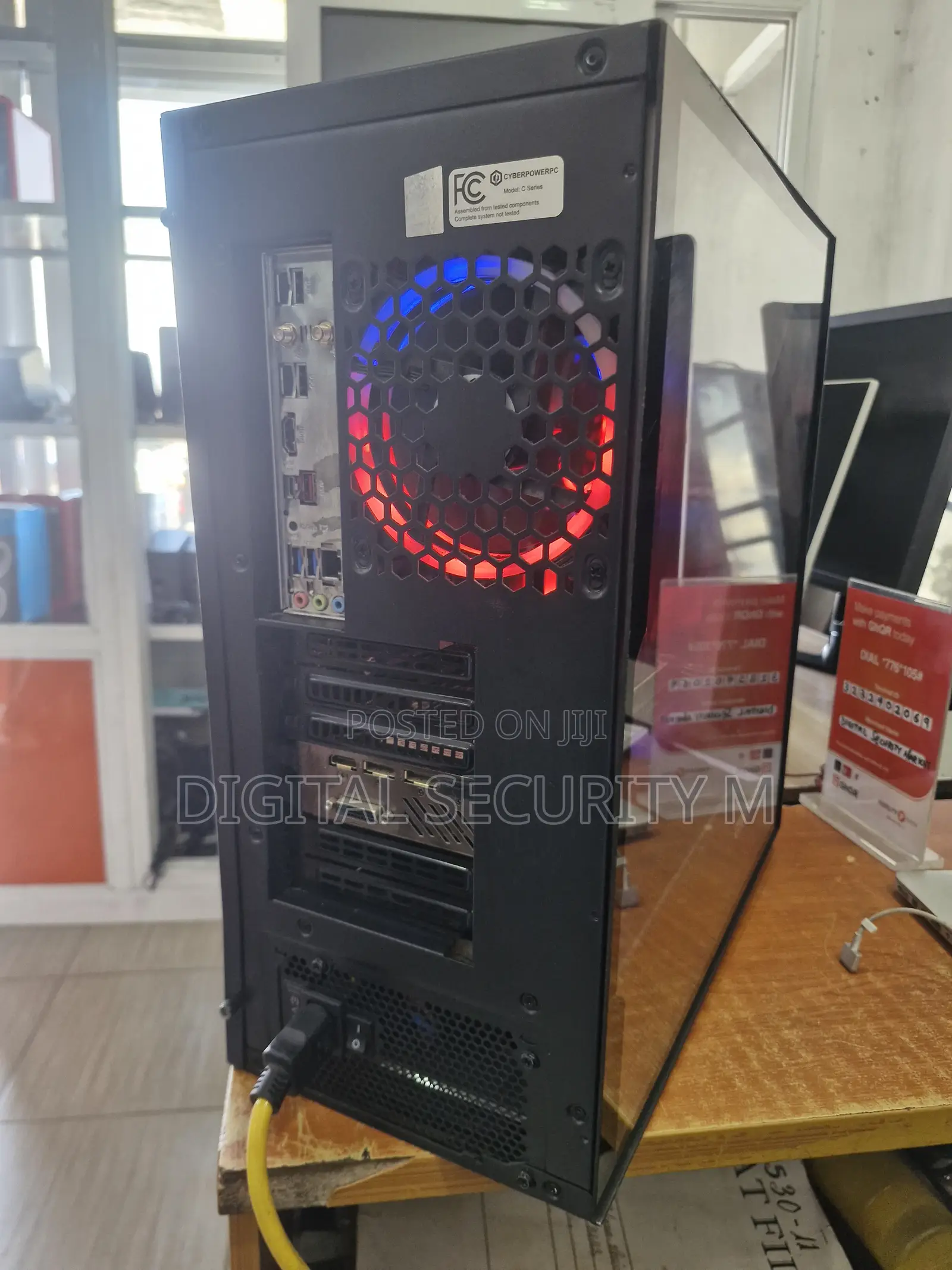 Desktop Computer Asus 16GB AMD Ryzen 7 SSD 1T