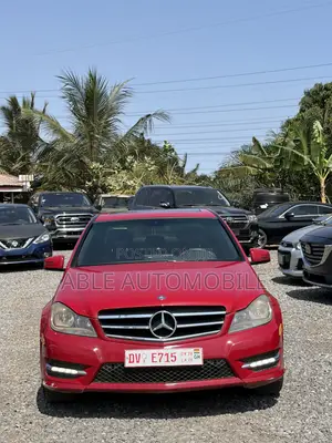 Mercedes-Benz C250 2014 Red