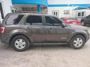 Ford Escape XLS 4WD 2.3 2008 Gray