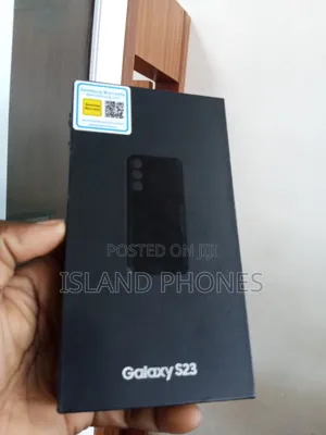 New Samsung Galaxy S23 256 GB Green