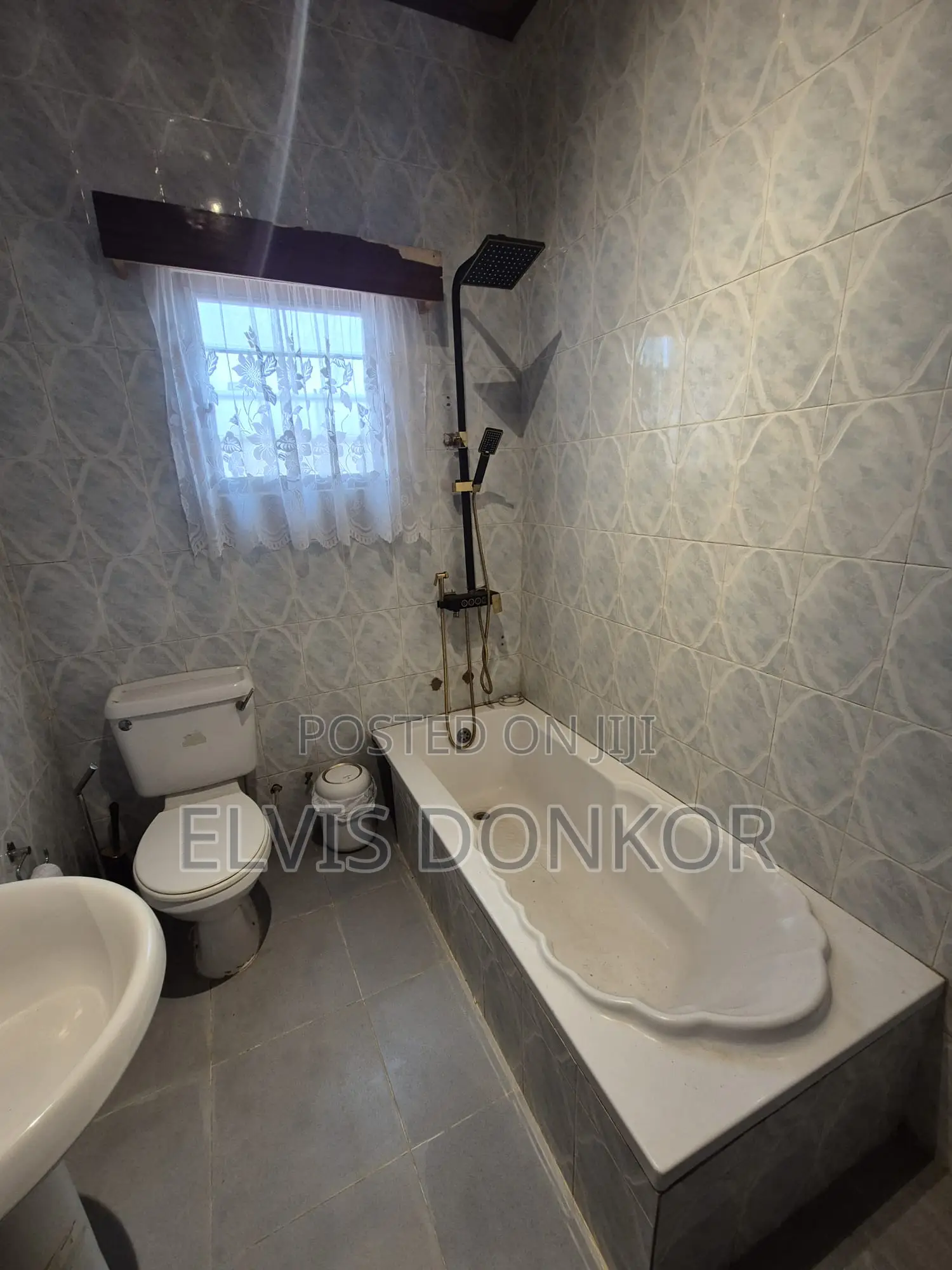 A1 Apartments - Furnished