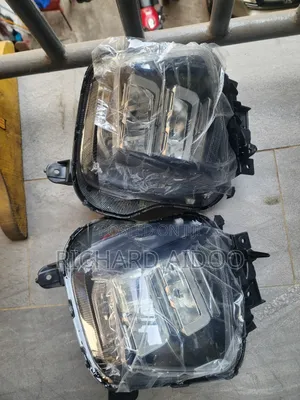 Hyundai Tucson 2025 Headlight Available
