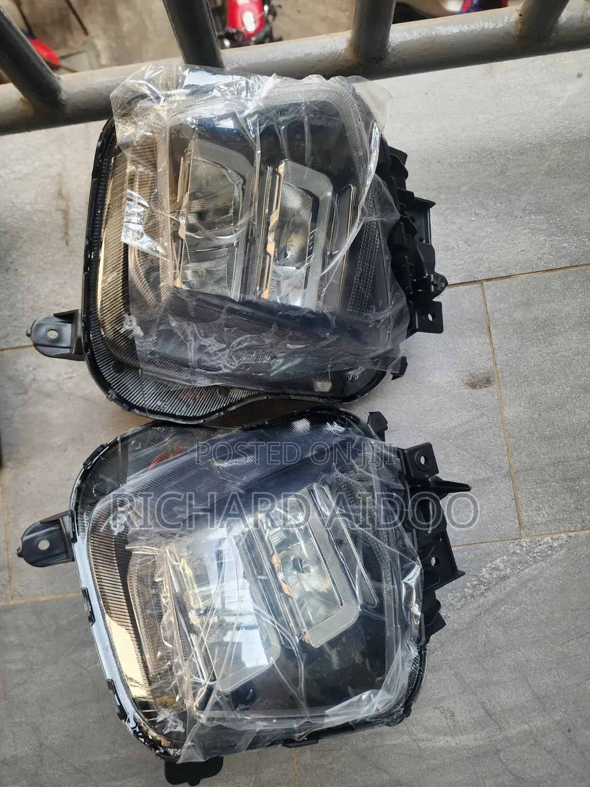Hyundai Tucson 2025 Headlight Available