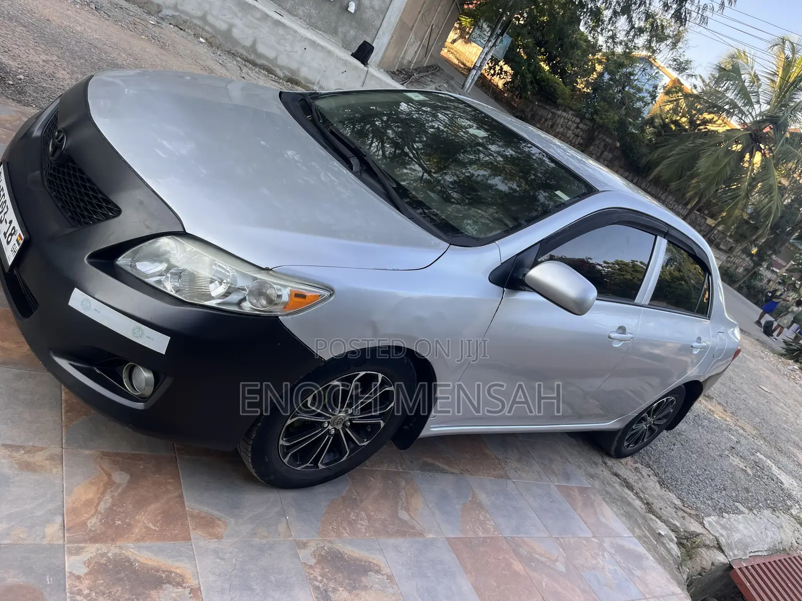 Toyota Corolla LE 4dr Sedan (1.8L 4cyl 4A) 2010 Silver