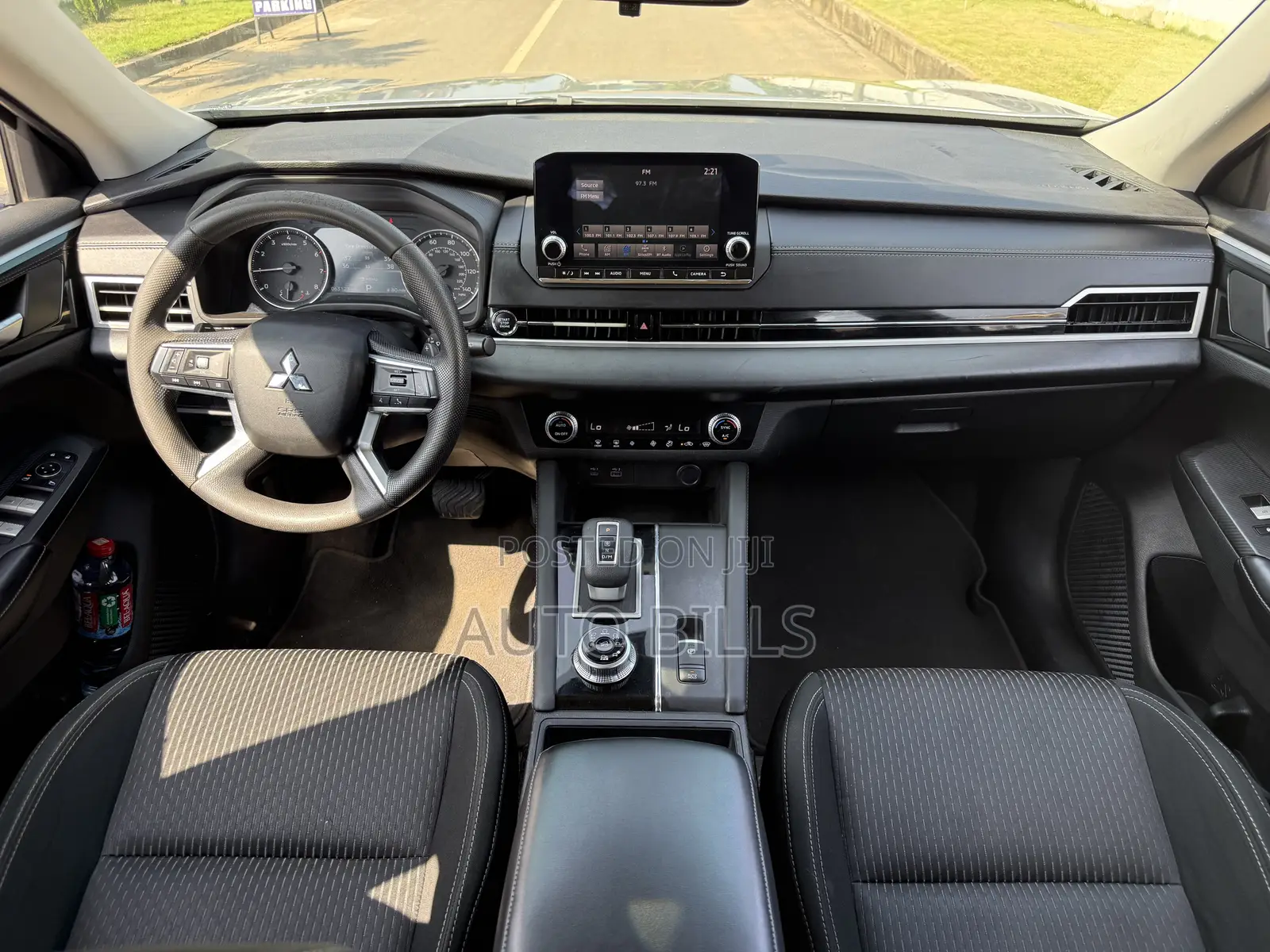 Mitsubishi Outlander SEL 2022 Silver