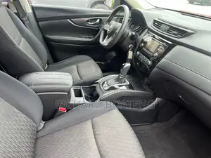 Nissan Rogue S FWD 2017.5 2017 Red