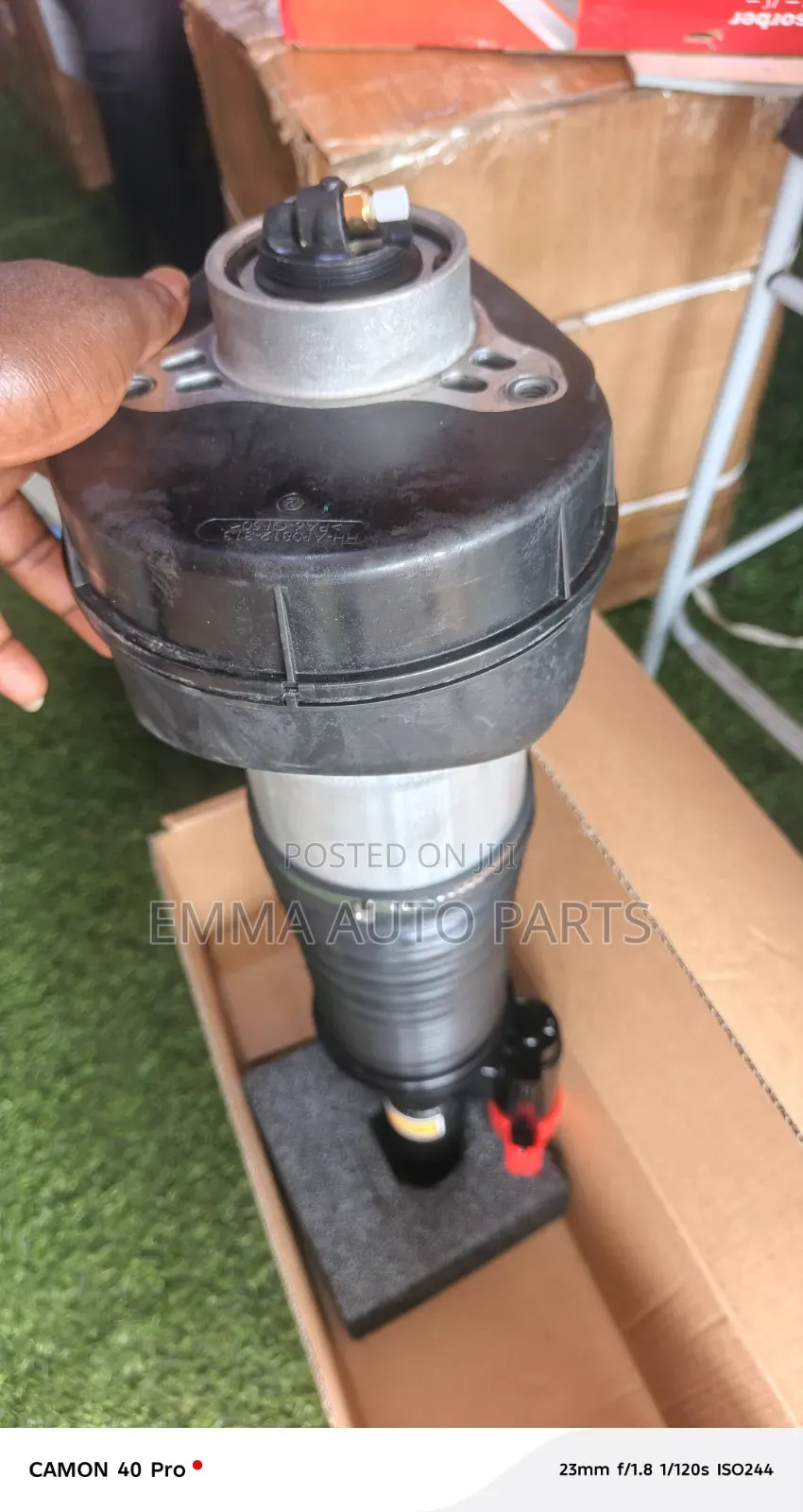Range Rover Vogue, Sport 2022,2025 Front Air Suspension Shock Absorber