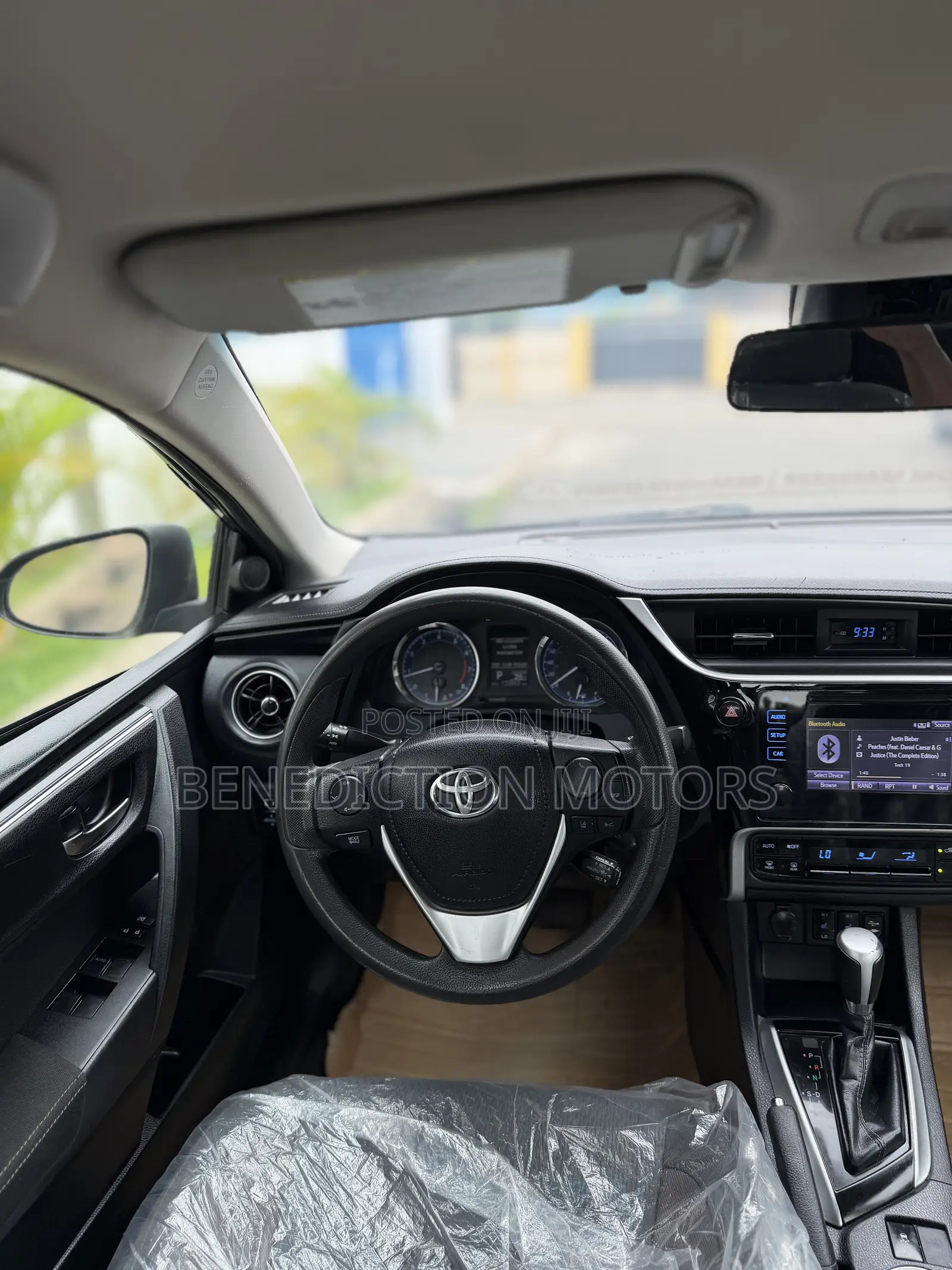 Toyota Corolla LE Eco (1.8L 4cyl 2A) 2019 Gray